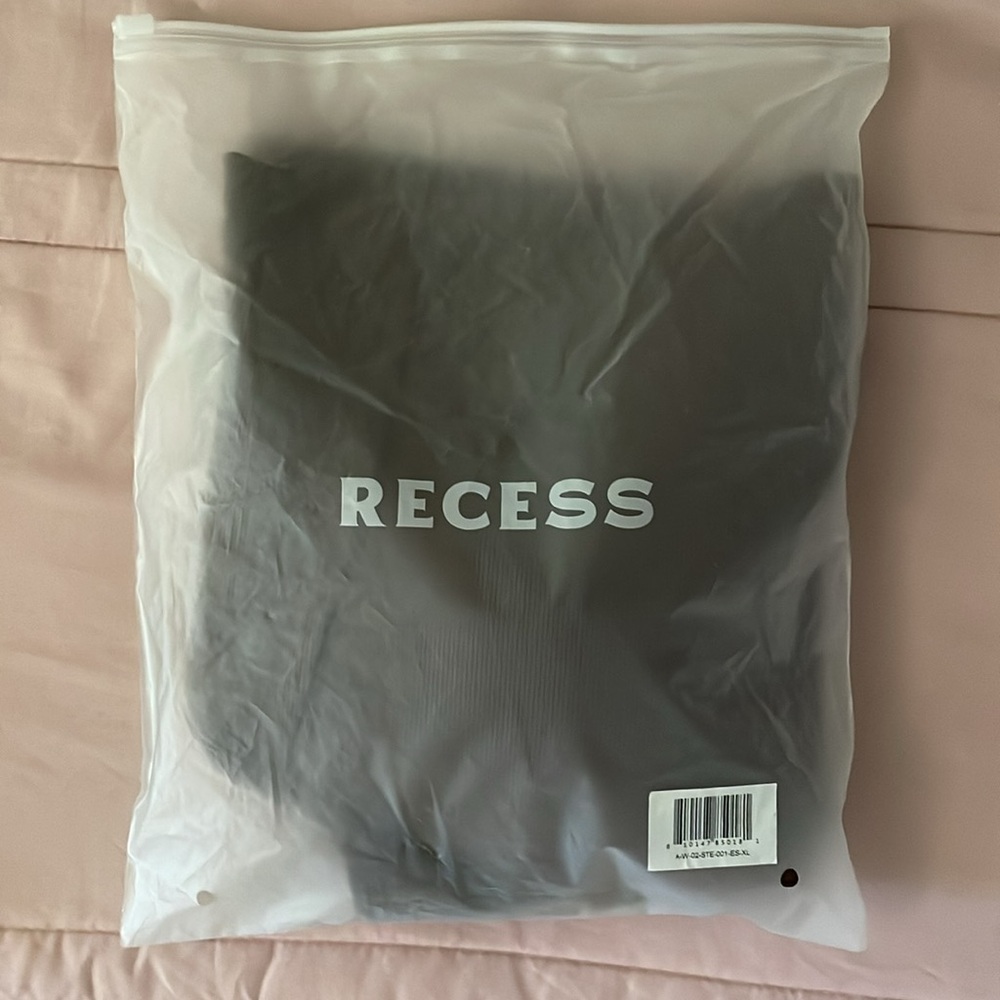 Recess Pickleball Stevie Crop Bra in Espresso - Picture 10 of 10